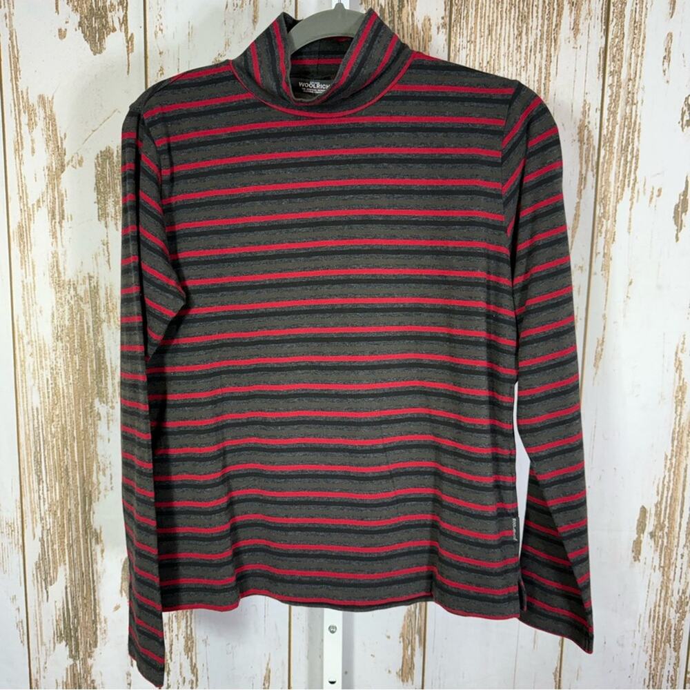 Woolrich Gray and Red Striped Long Sleeve Top. Size Medium. Pristine condition!
